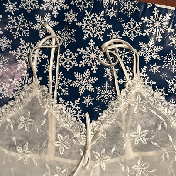 NWOT Vintage “Cinema Etoile” 2 piece Lingerie Set - Picture 7 of 13